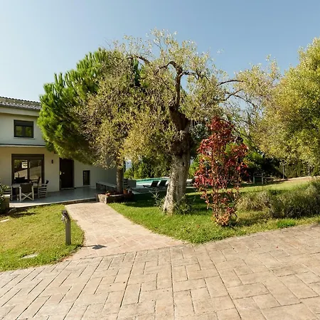 Villa Olivia Estate With Private Swimming Pool *