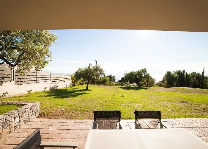 Olivia Estate With Private Swimming Pool Villa *