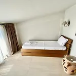 Olivia Estate With Private Swimming Pool Вилла
