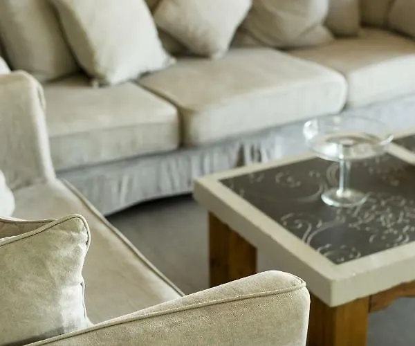 Olivia Estate With Private Swimming Pool