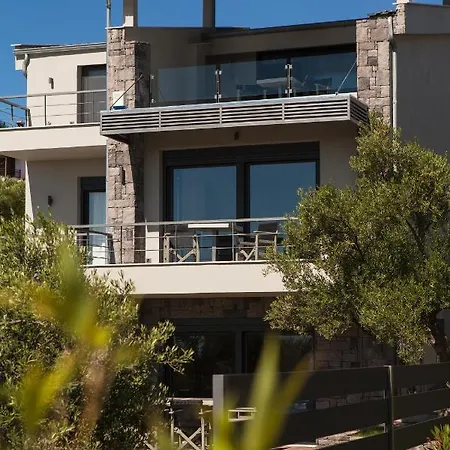 Olivia Estate With Private Swimming Pool Βίλα