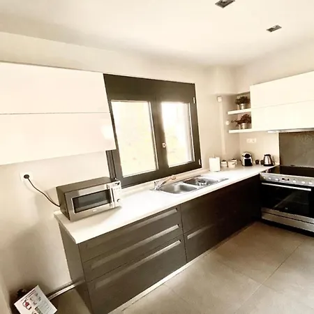 Olivia Estate With Private Swimming Pool Willa *