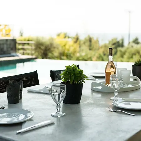 Olivia Estate With Private Swimming Pool Willa *