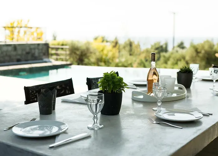 Olivia Estate With Private Swimming Pool Villa *